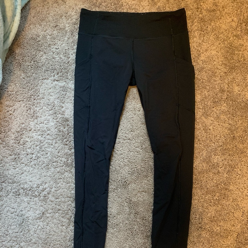 Black Lululemon leggings